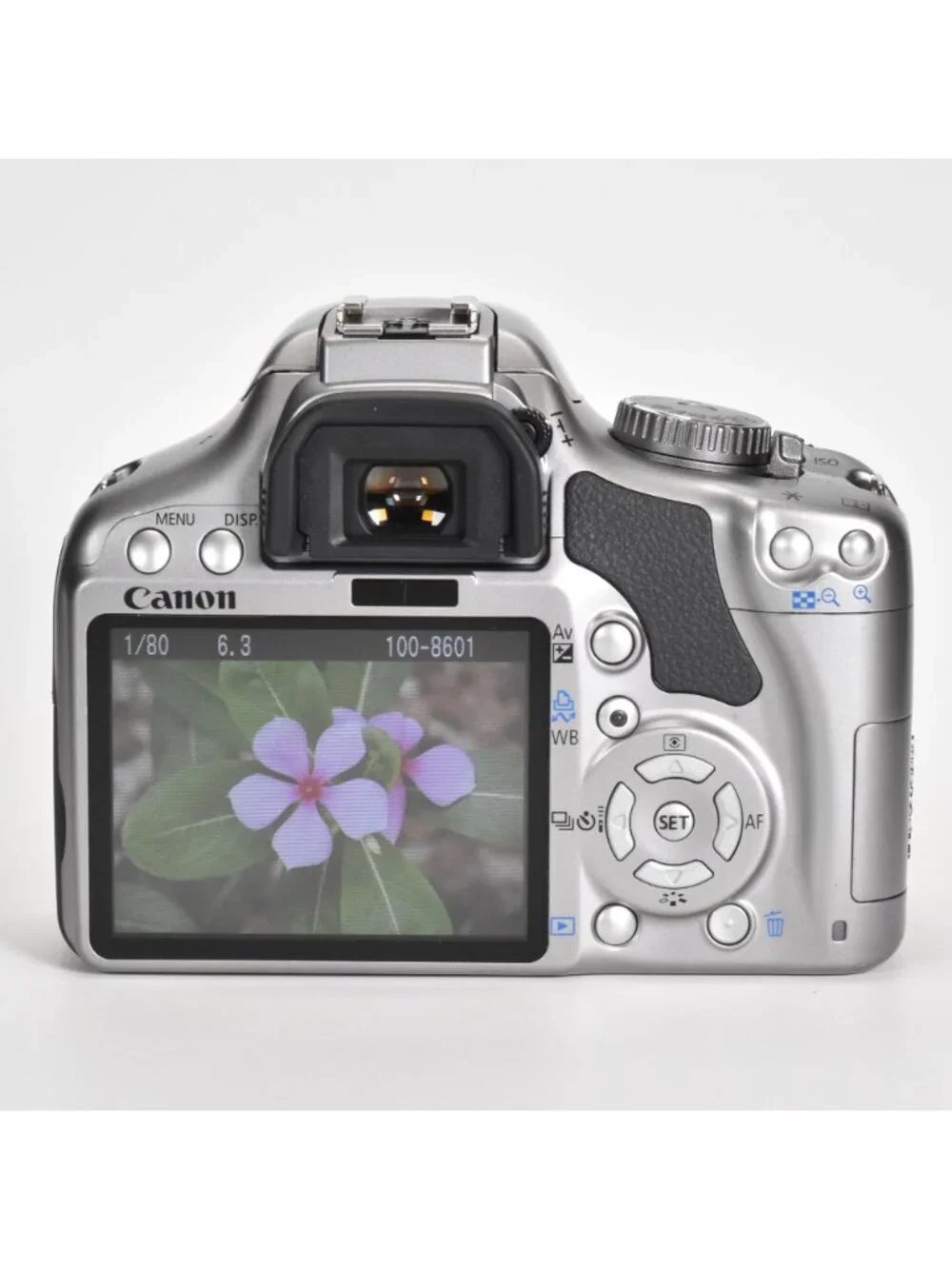 Canon EOS Rebel XSi Digital Camera 12.2MP 18-55mm Lens 6831 Clicks  32GB SD Card